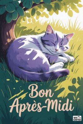 Chat dormant à l'ombre d'un arbre. Pelage violet et blanc, yeux fermés. Herbe verte et soleil. Texte « Bon Après-Midi » en rose.